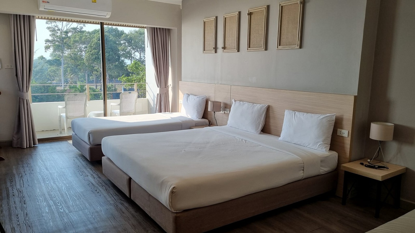 Deluxe Triple Room