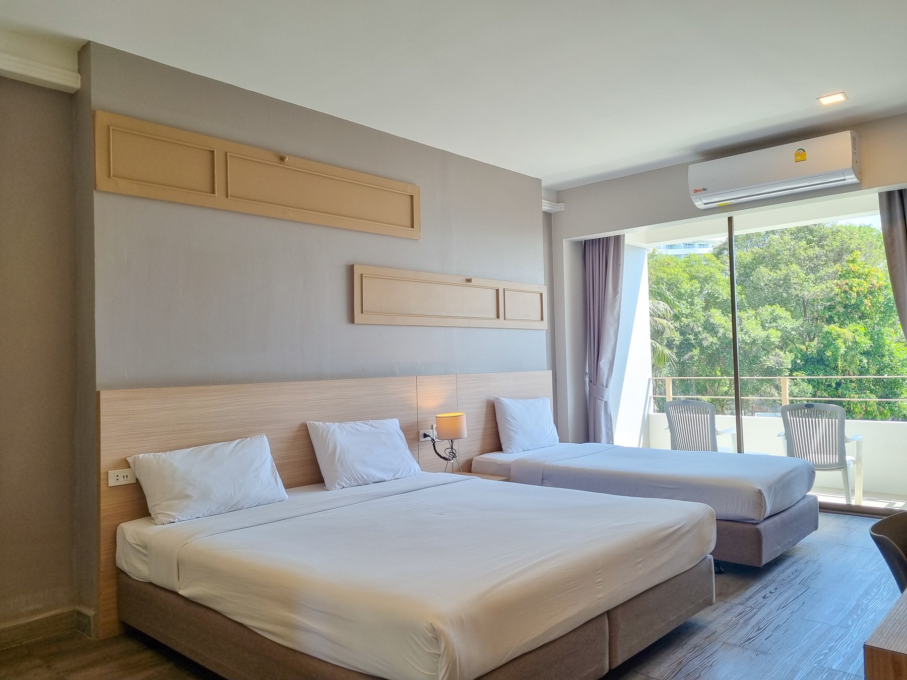 Deluxe Triple Room